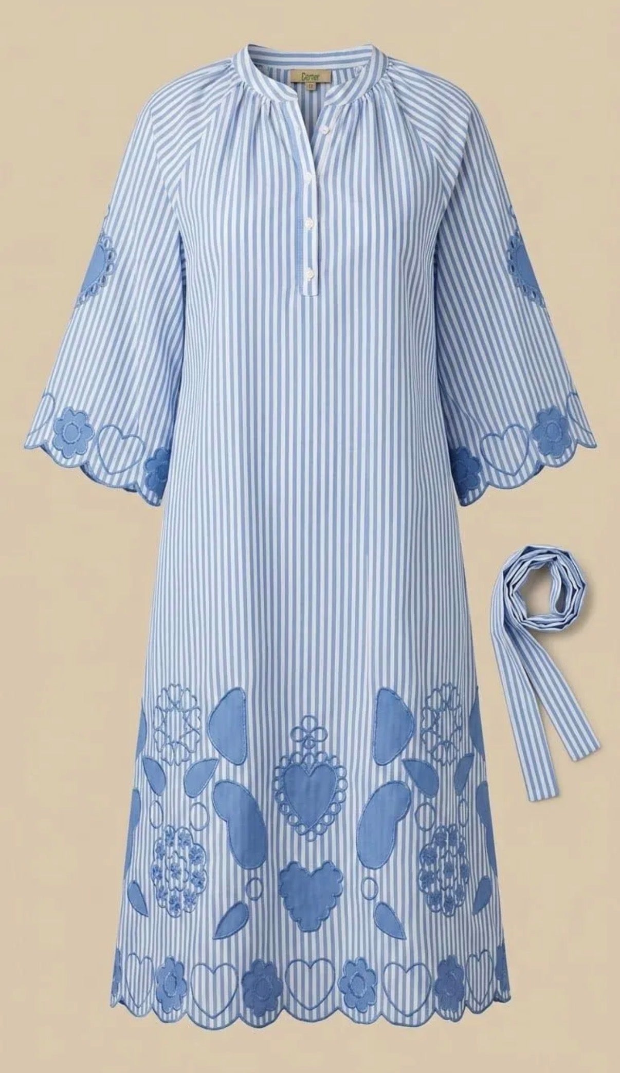 Vestido bordado Hand Made