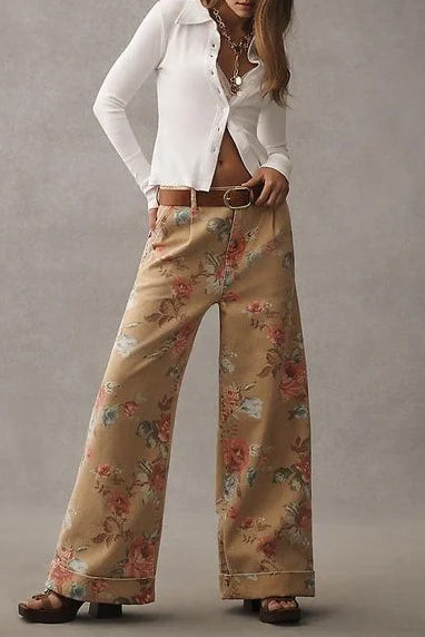 Pantalones informales con estampado floral