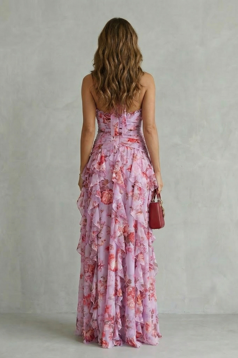 Belladina | Romántico Vestido Largo Cascada de Rosas con Escote Halter