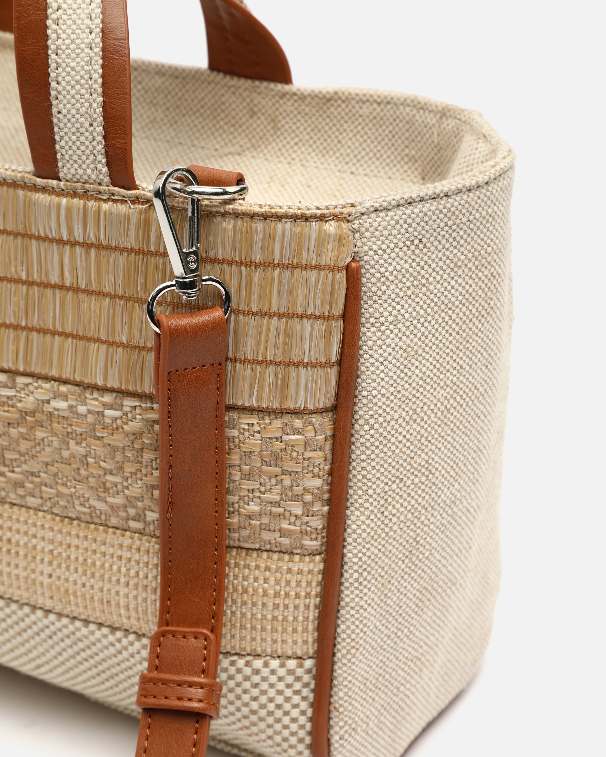 Seni bolso tote efecto rafia con asa bandolera extraíble