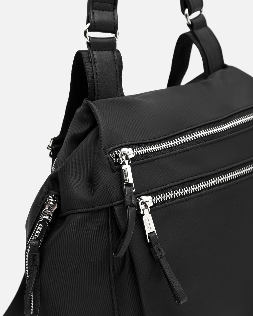 Nidia mochila antirrobo en nylon