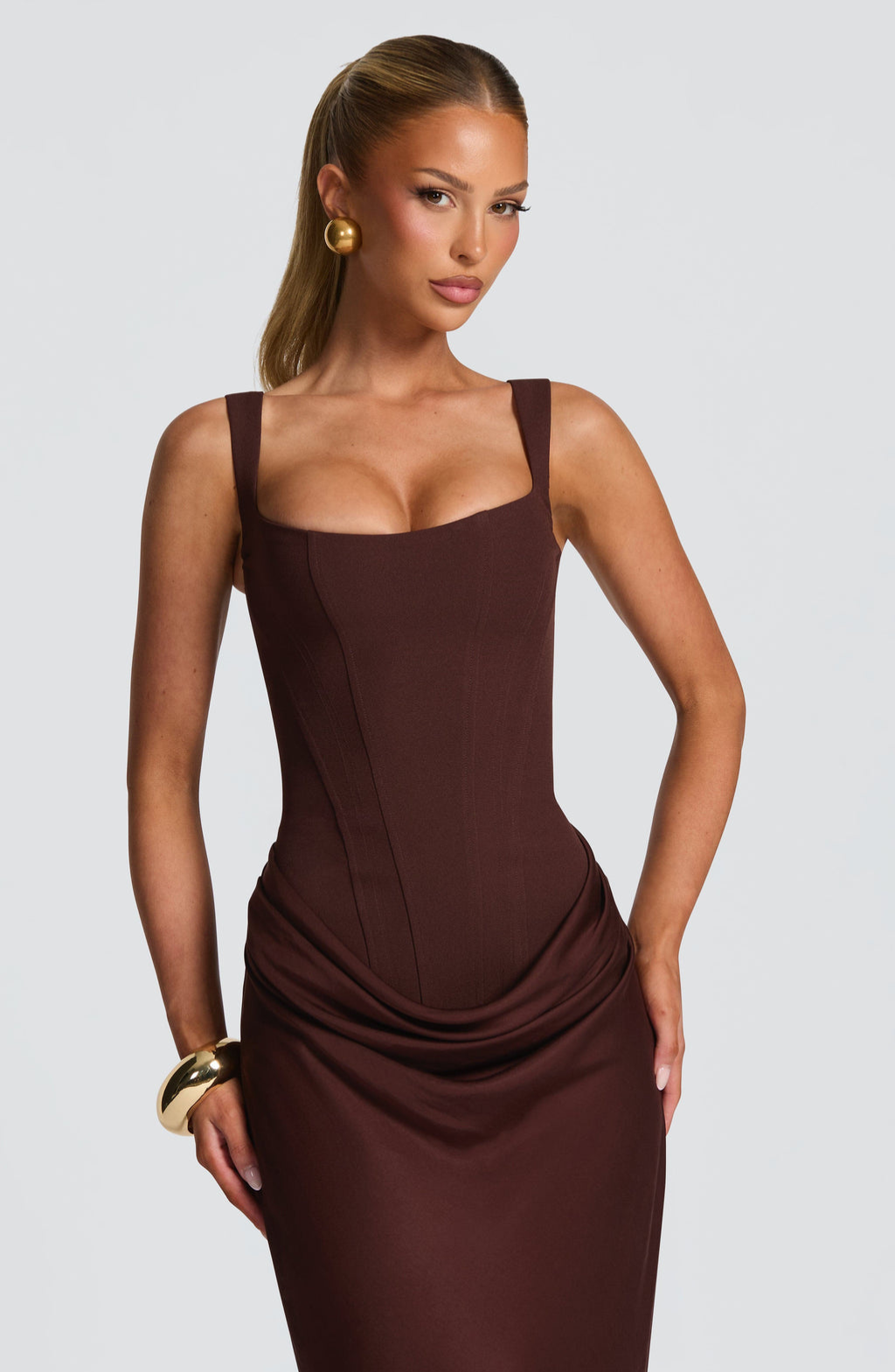 Rosa™ | Vestido con silueta fluida con corsé ajustado