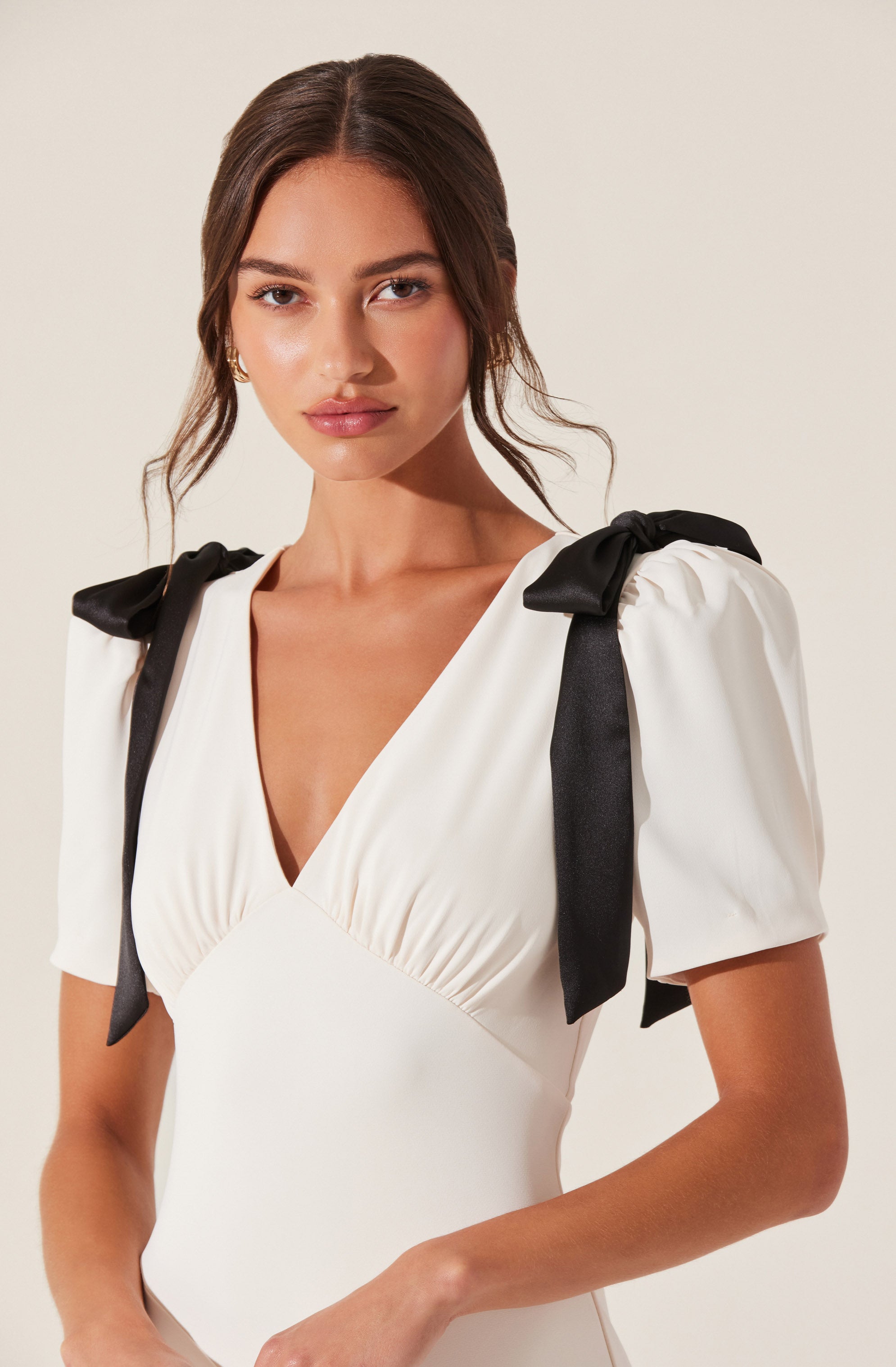 Vestido Celia™  | Elegancia clásica con un toque moderno