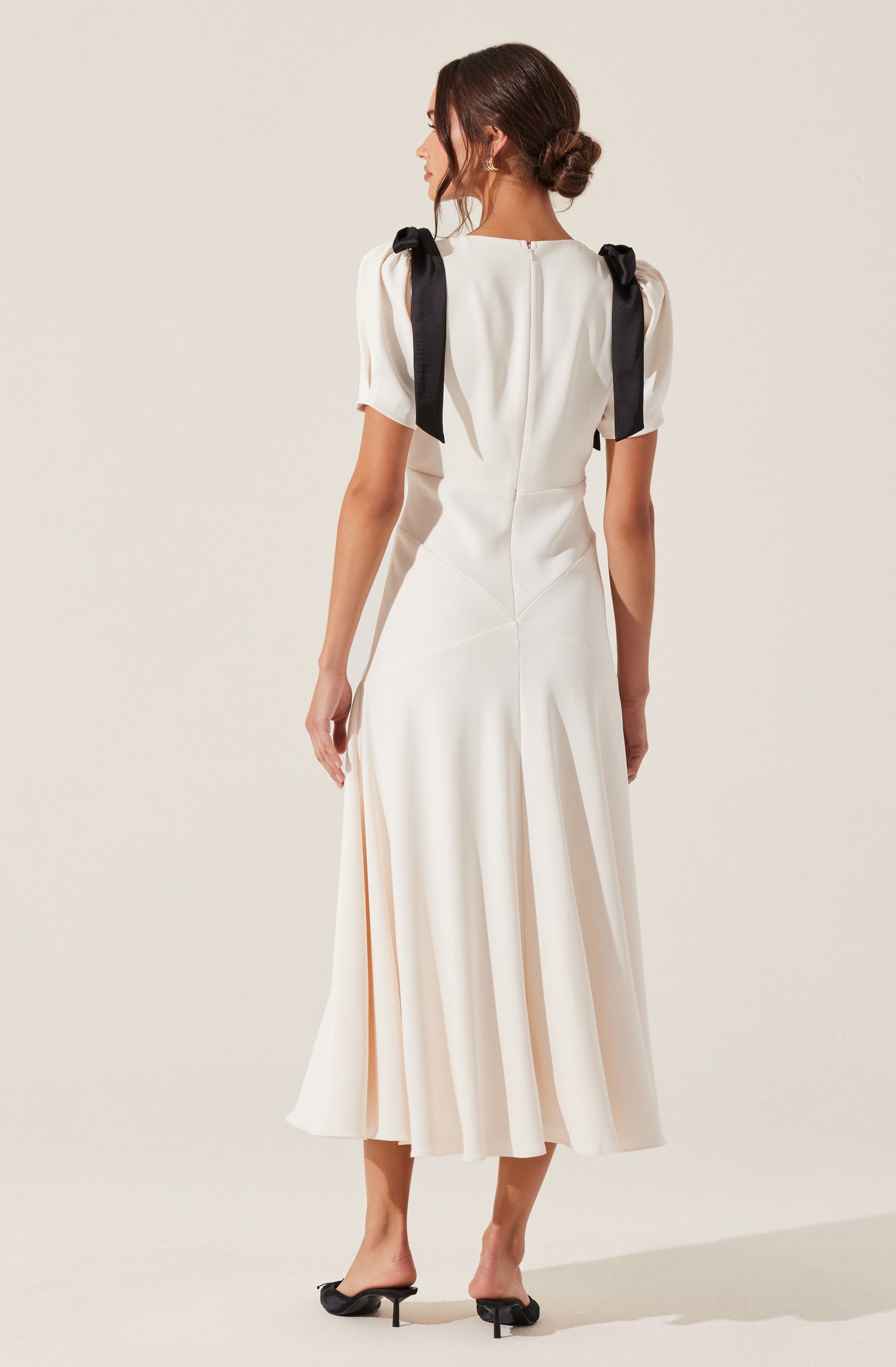 Vestido Celia™  | Elegancia clásica con un toque moderno