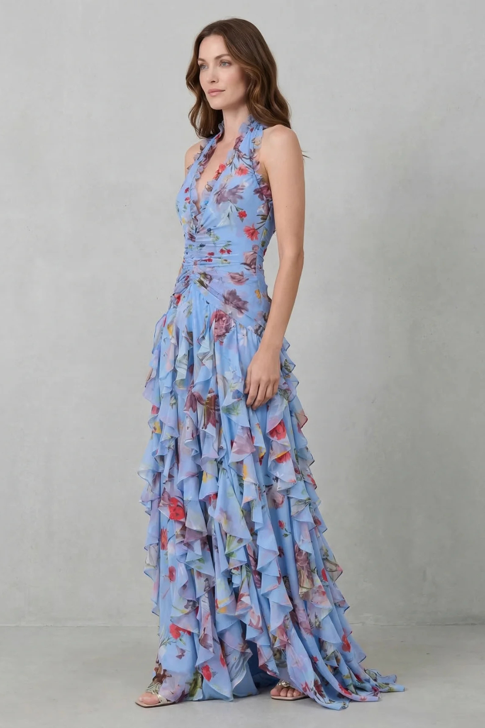 Belladina | Romántico Vestido Largo Cascada de Rosas con Escote Halter