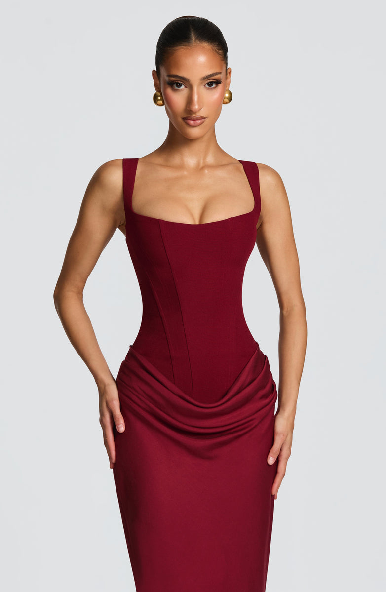 Rosa™ | Vestido con silueta fluida con corsé ajustado