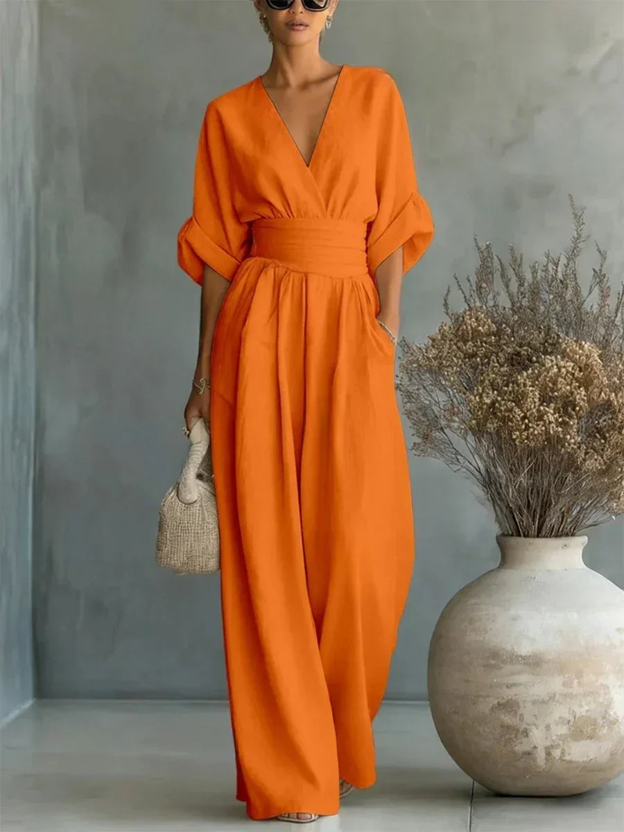 Essential • Mono elegante con escote en V y talle alto