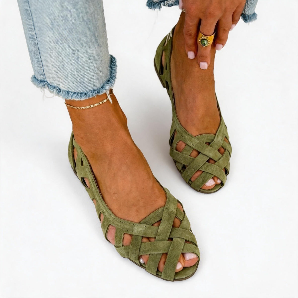 Cross-Border Hollow Bird's Nest Sandals for Women, Summer Fashion Flat Hollow Breathable Clogs, Non-Slip Beach Fashion Shoes