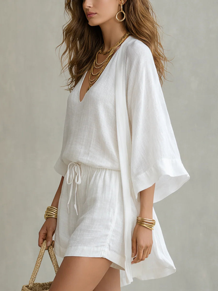 Carla | Conjunto de tres piezas: cárdigan holgado y shorts con cordón