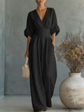 Essential • Mono elegante con escote en V y talle alto