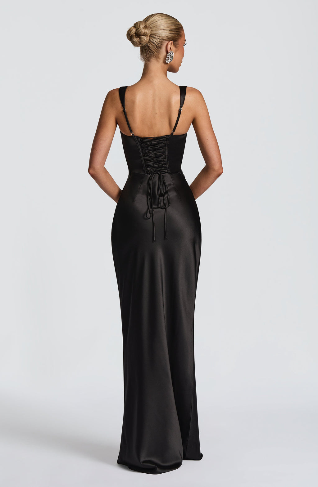 Vestido Silvia ™ | Elegancia satinada con estructura refinada