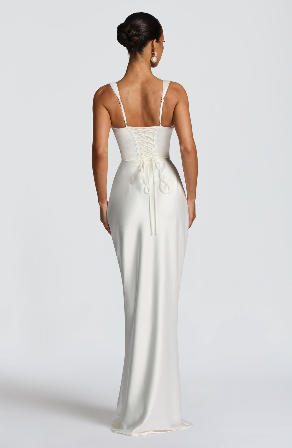 Vestido Silvia ™ | Elegancia satinada con estructura refinada