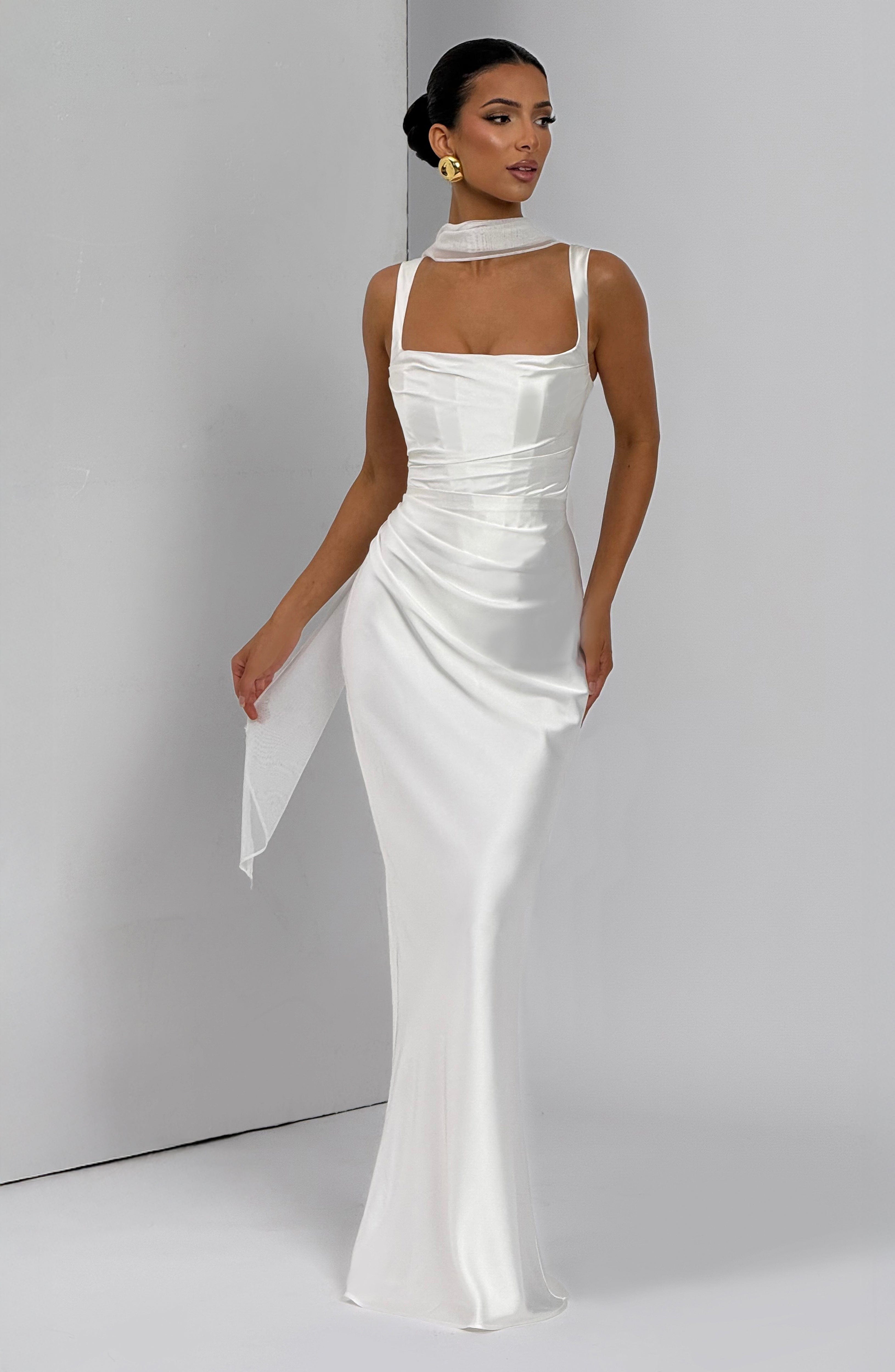 Vestido Silvia ™ | Elegancia satinada con estructura refinada