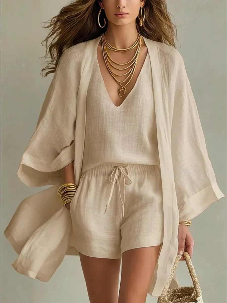 Carla | Conjunto de tres piezas: cárdigan holgado y shorts con cordón