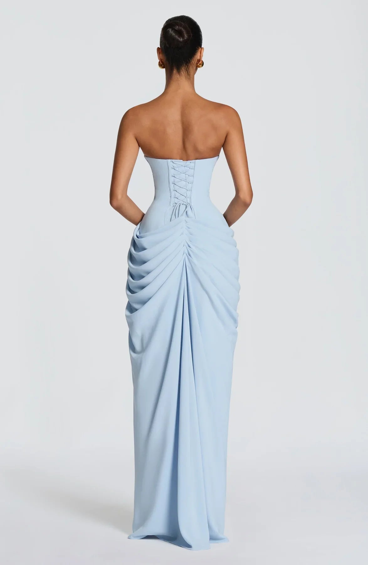 SKY - Elegancia escultural que define tu figura para mujer.