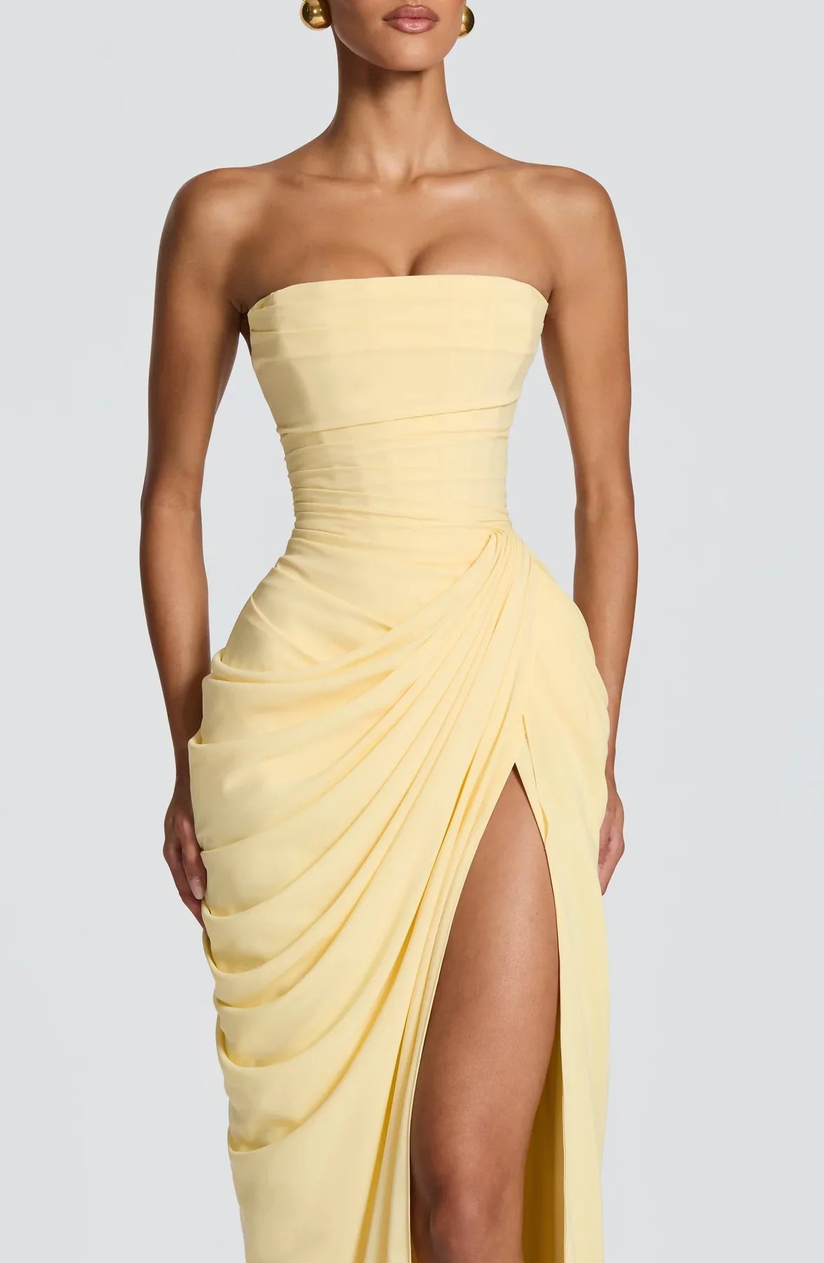 SKY - Elegancia escultural que define tu figura para mujer.