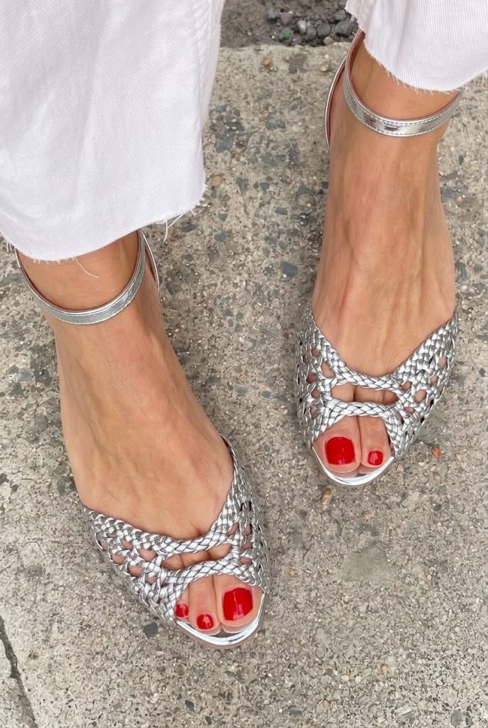 Sandalias con tira al tobillo