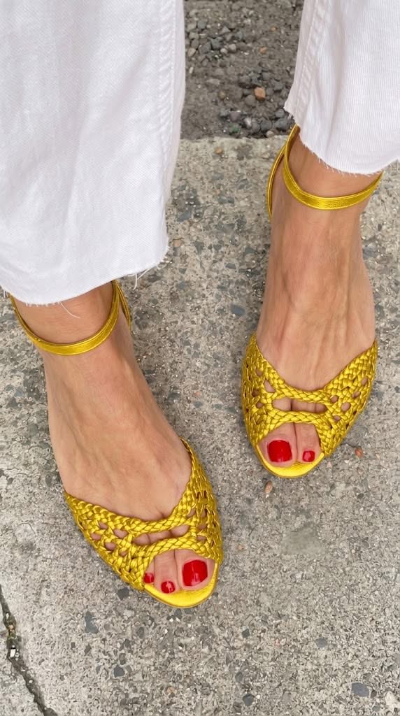 Sandalias con tira al tobillo