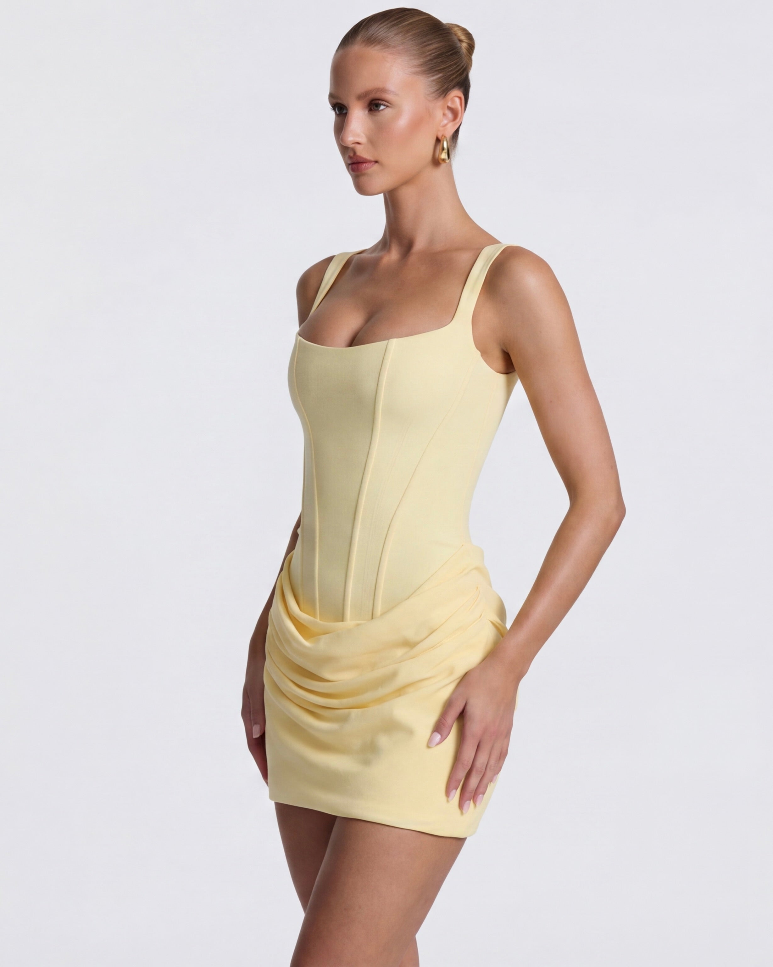 Espe™ | Vestido Mini Estructurado con Efecto Corsé