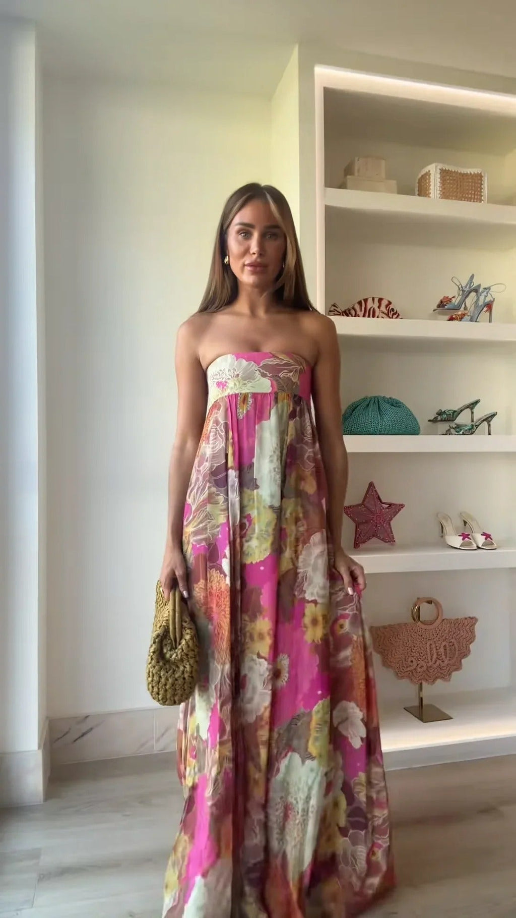 Adriana Vestido Maxi Floral de Un Hombro