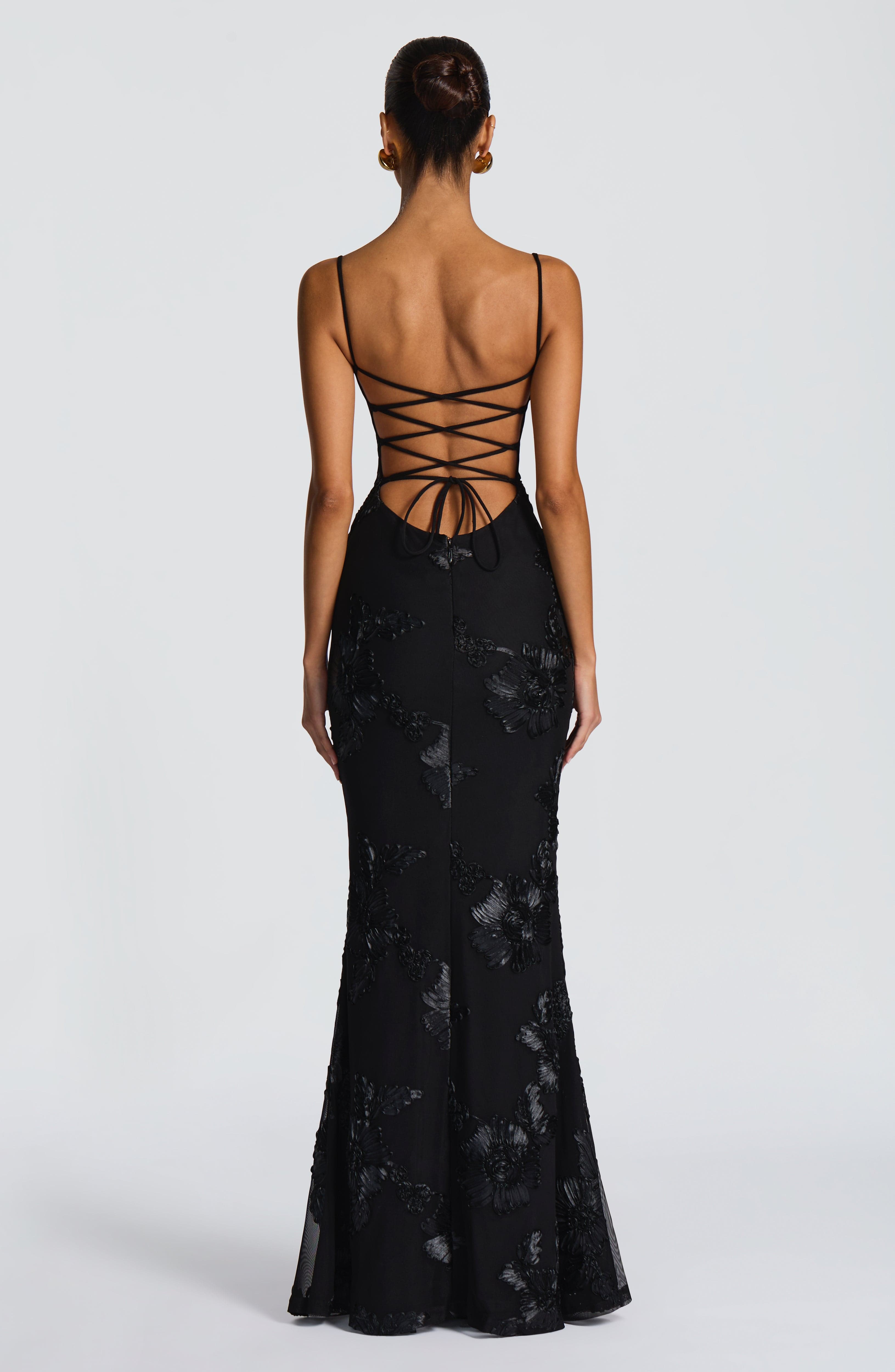 Vestido Raquel™ | Elegancia estructurada con detalles exclusivos