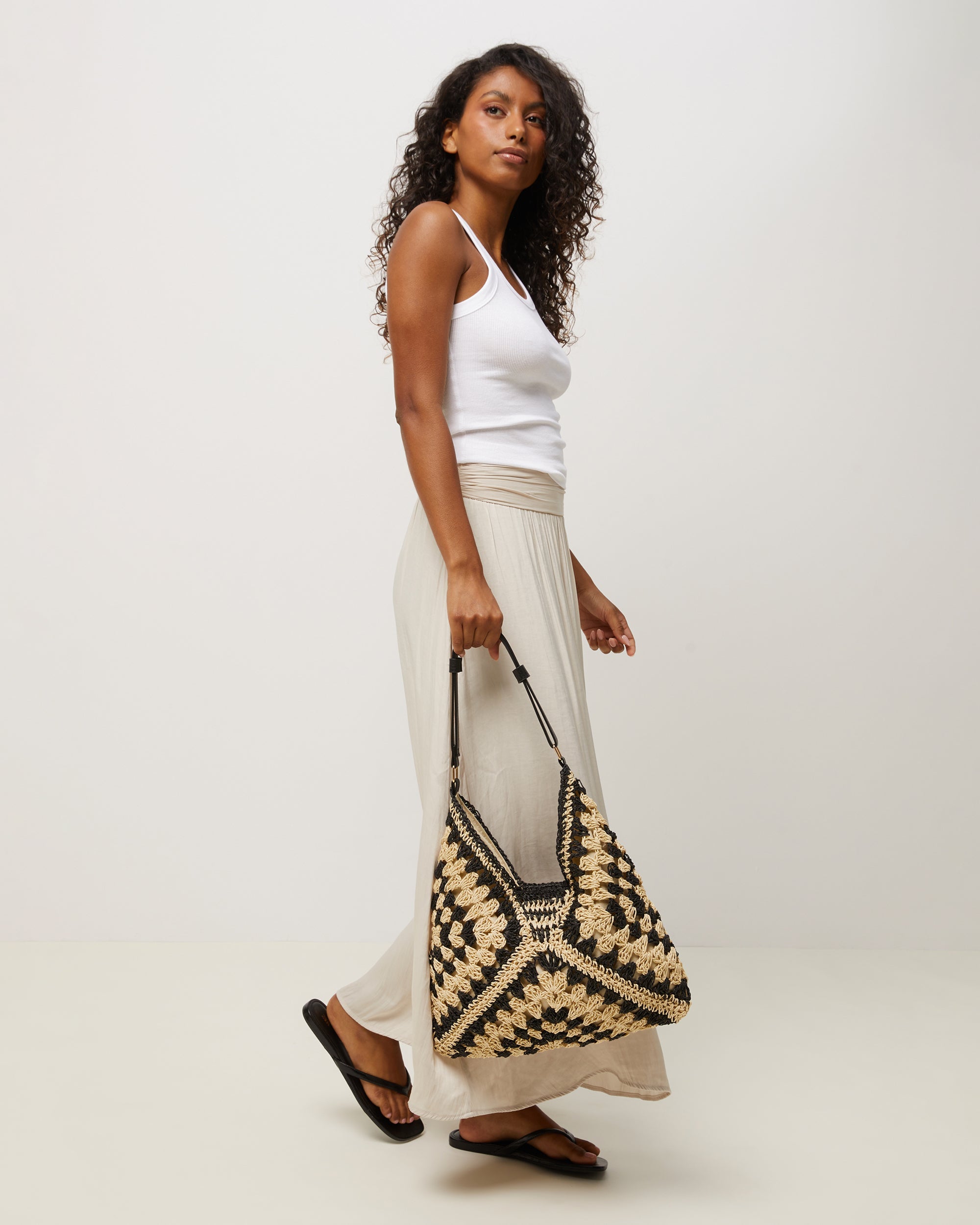 Ushu bolso hobo efecto rafia con estampado